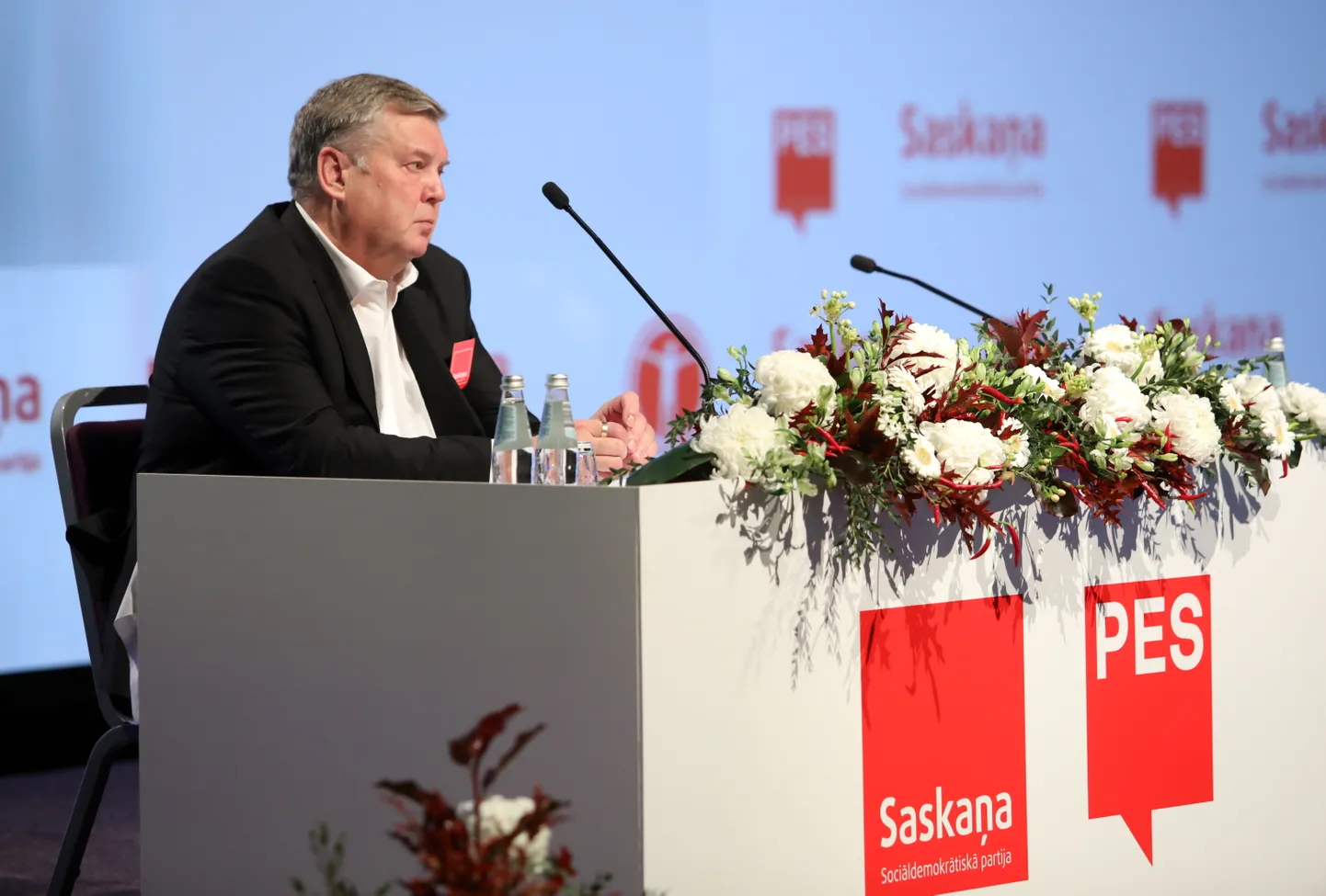 Partijas "Saskaņa" Saeimas frakcijas vadītājs Jānis Urbanovičs piedalās partijas kongresā.