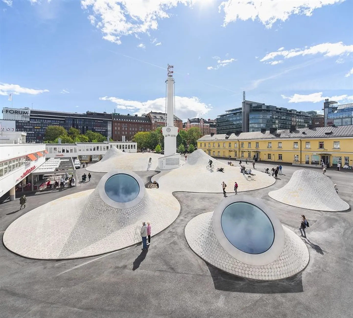 Suurmuuseum Amos Rexi katus moodustab maapinnal huvitava lainetava maastiku.