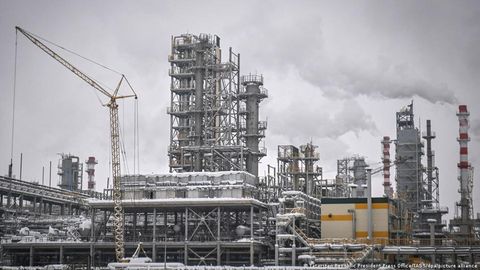 Velika Britanija umaknila egiptovski projekt Zohr s sodelovanjem Rosnefta izpod sankcij