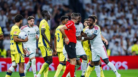 VIDEO ⟩ Madridi Reali tähe vääritu käitumine lõppes värava asemel punase kaardiga