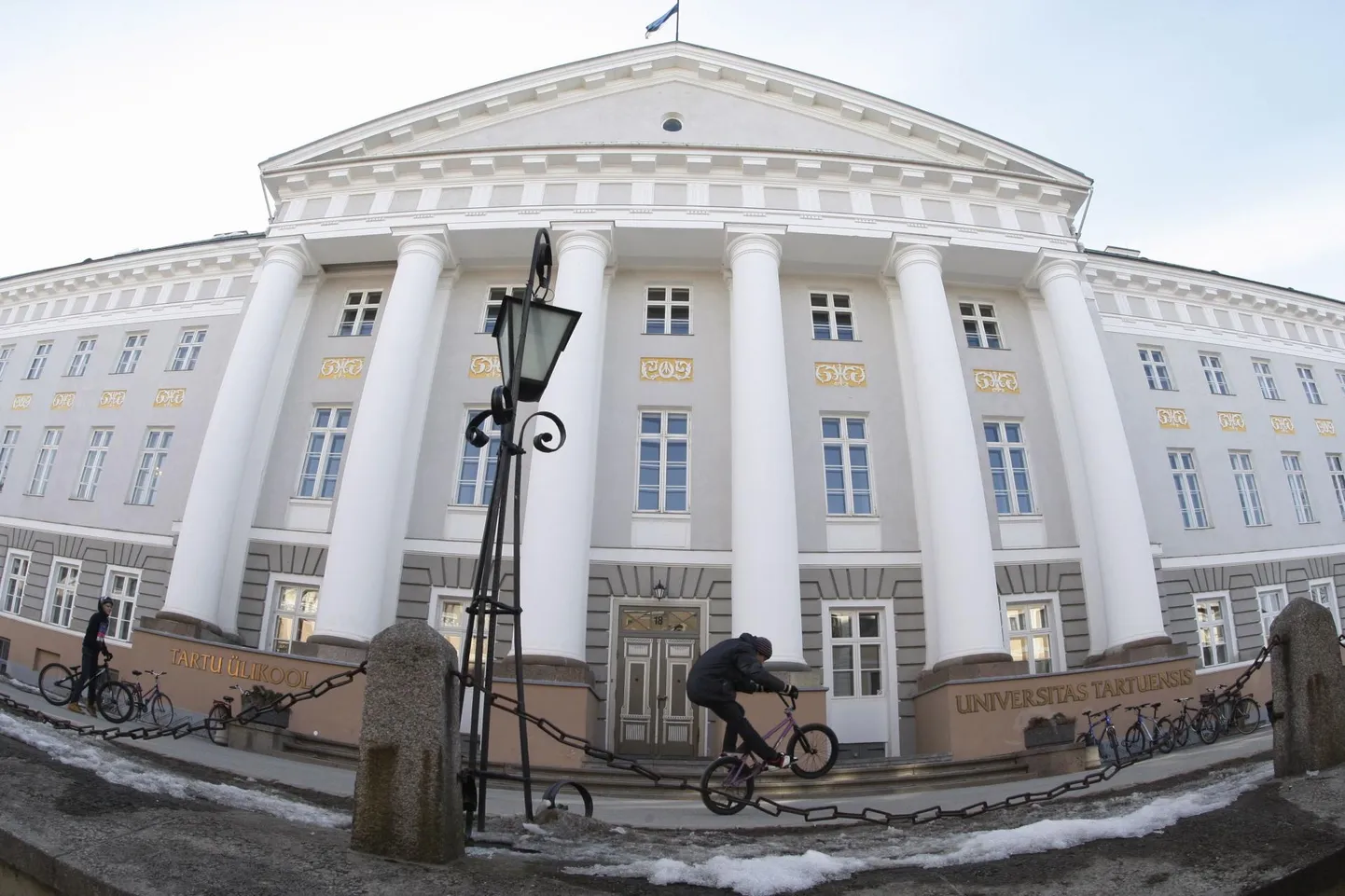 Tartu ülikooli peahoone.