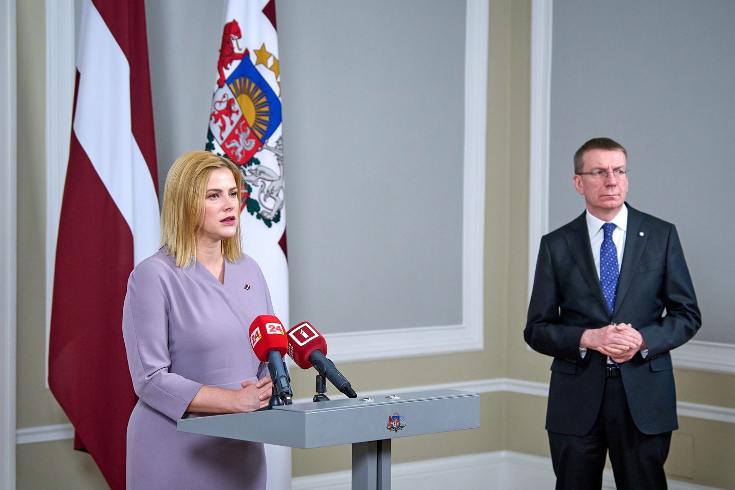 Ministru prezidente Evikja Siliņa tiekas ar Valsts prezidentu Edgaru Rinkēviču.