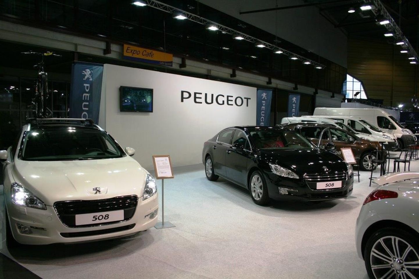 Peugeot 508.