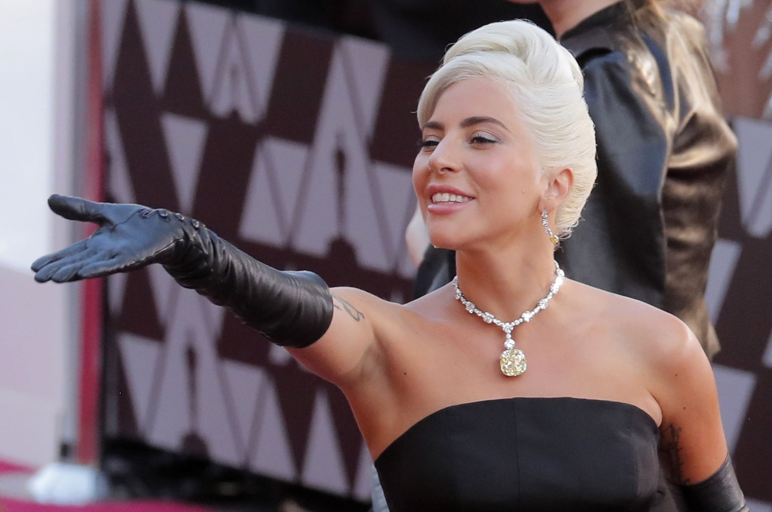 Lady Gaga kandis Oscari-galal 30 miljonit dollarit makvat teemantkeed