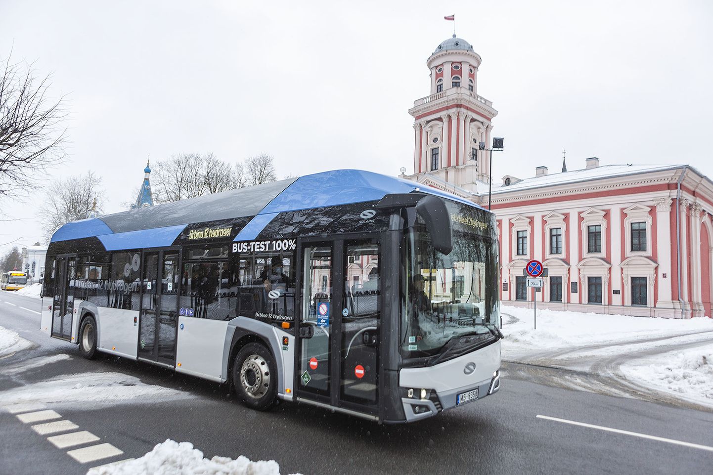 Solaris Bus & Coach ar ūdeņradi darbināmais autobuss Jelgavā