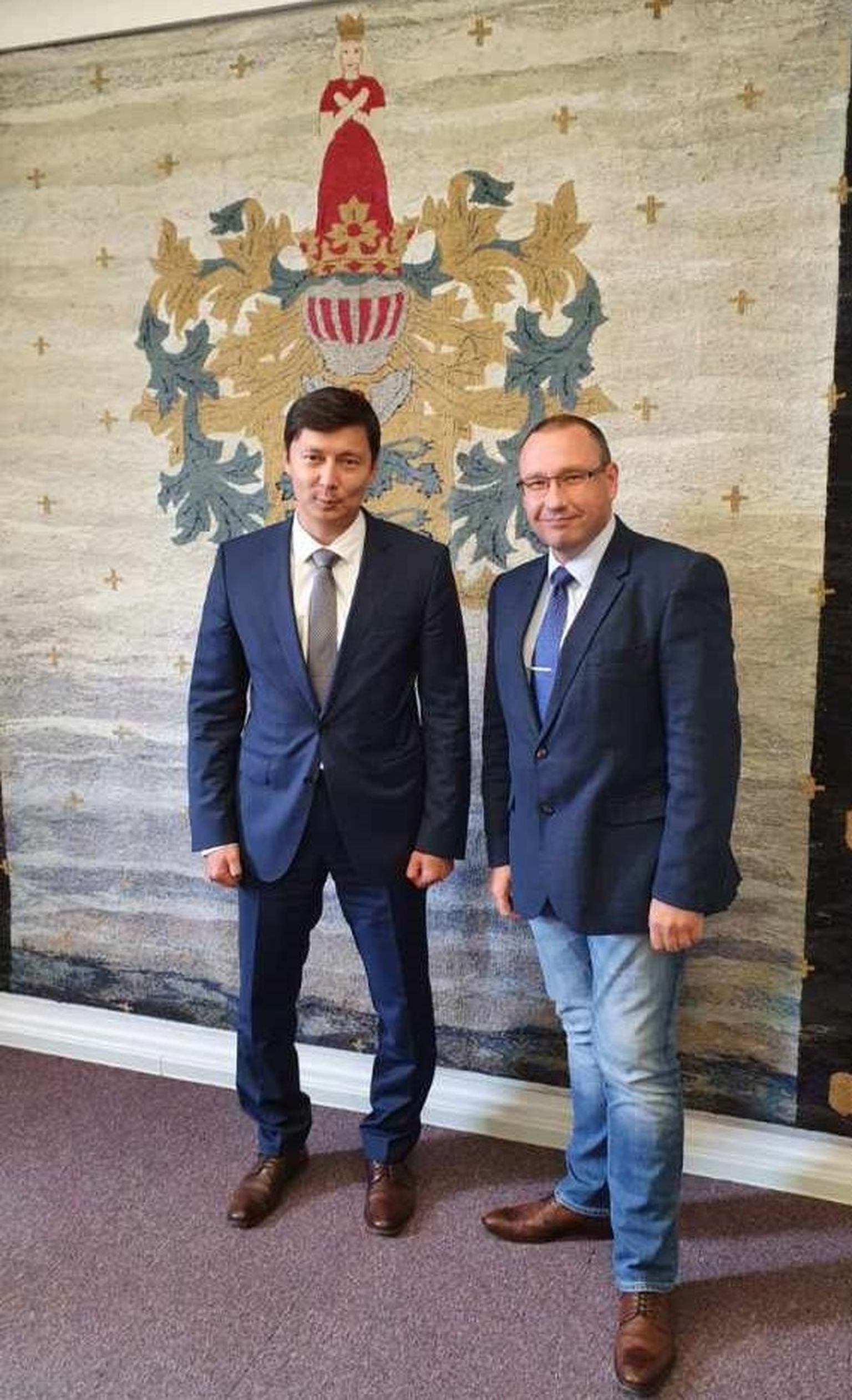 Аркадий попов волгу