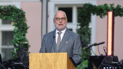 Karis kutsus oma viimases aastapäevakõnes noori rohkem usaldama