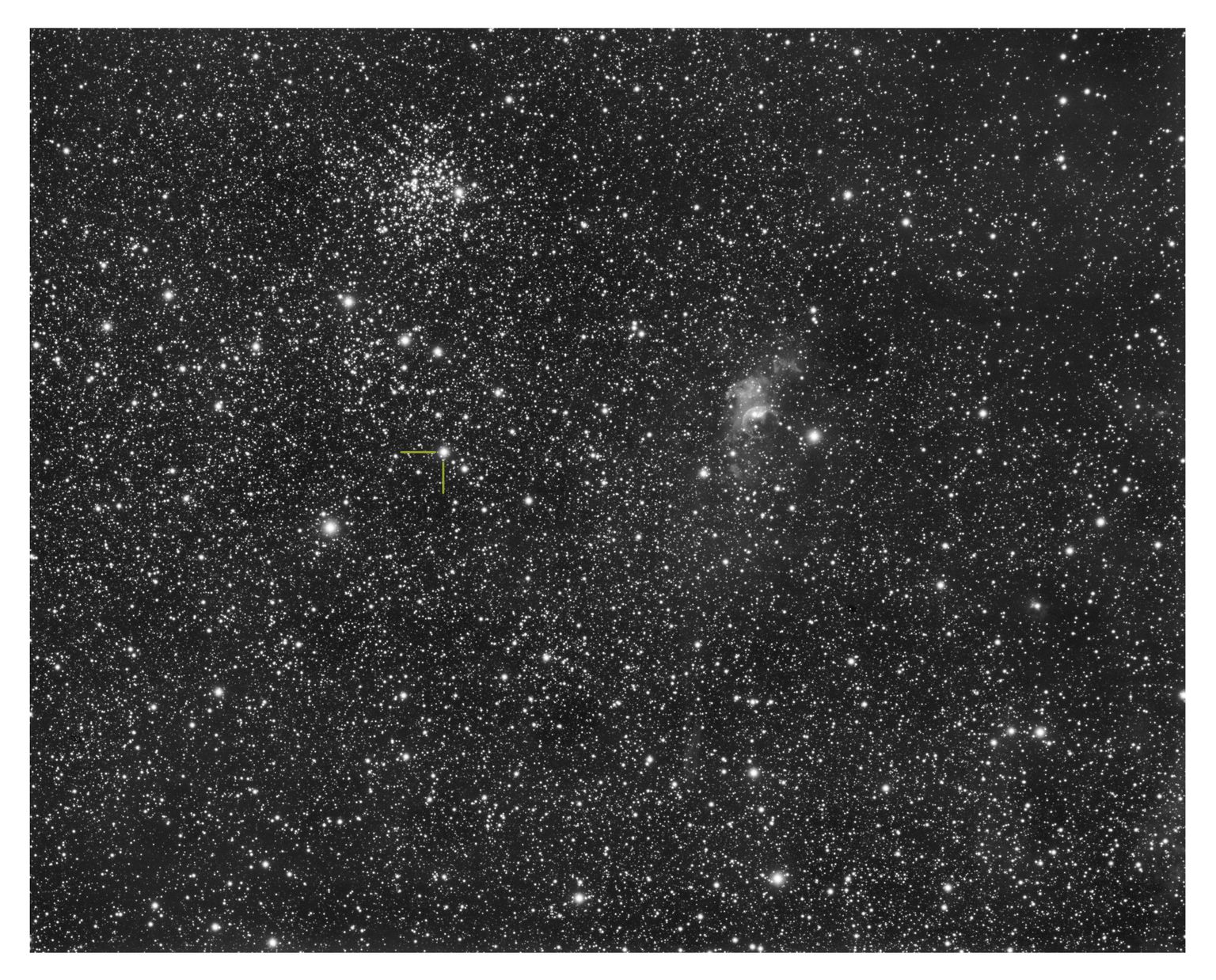 Foto noovast (tähistatud), kus ülal paistab tähist M52 kandev täheparv ja paremal Mulli uduks kutsutud NGC 7635. Foto on tehtud teleskoobiga Skywatcher Esprit 120ed.