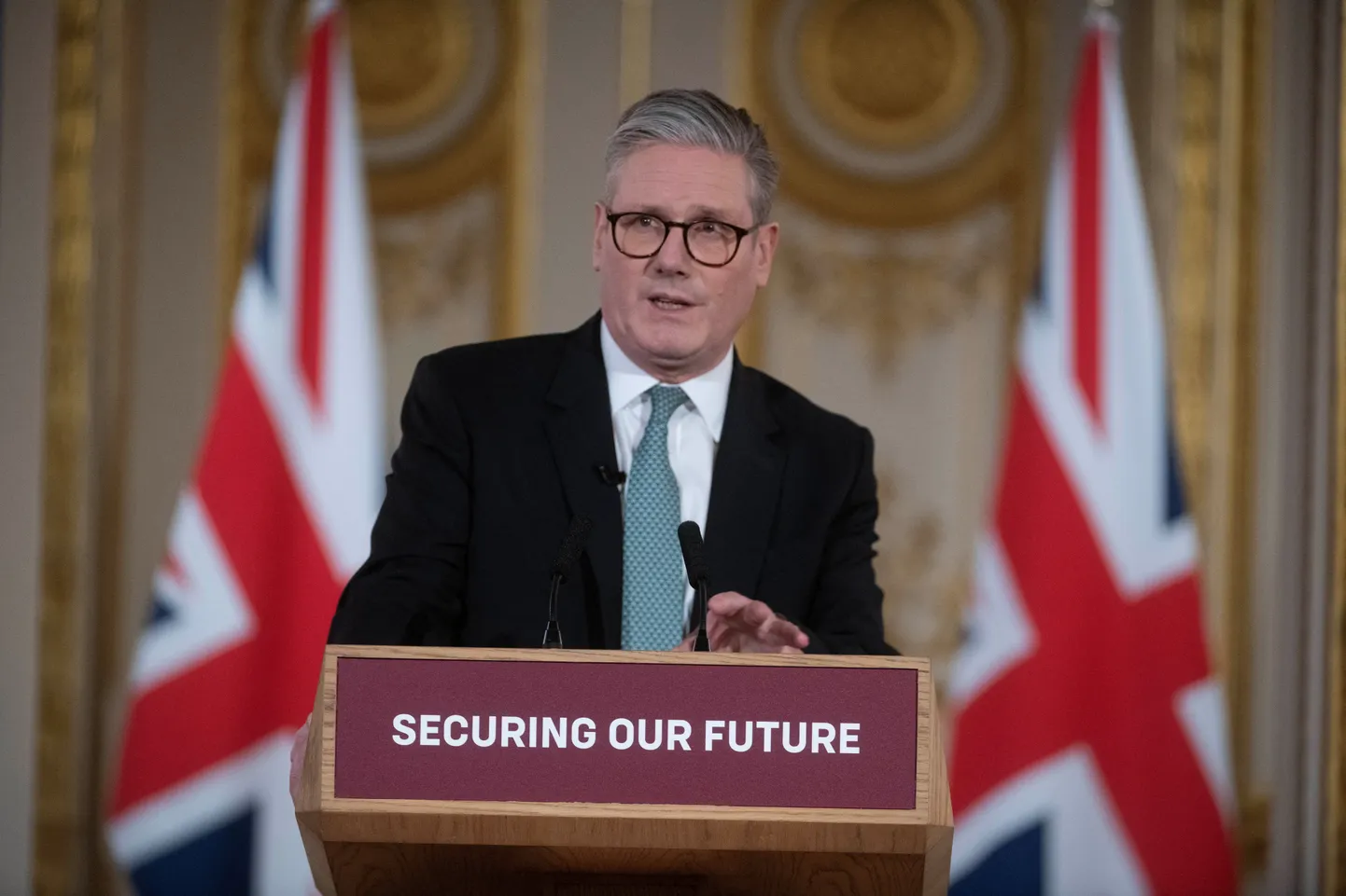 Briti peaminister Keir Starmer Euroopa liidrite tippkohtumise järgsel pressikonverentsil 2. märtsil 2025. aastal.