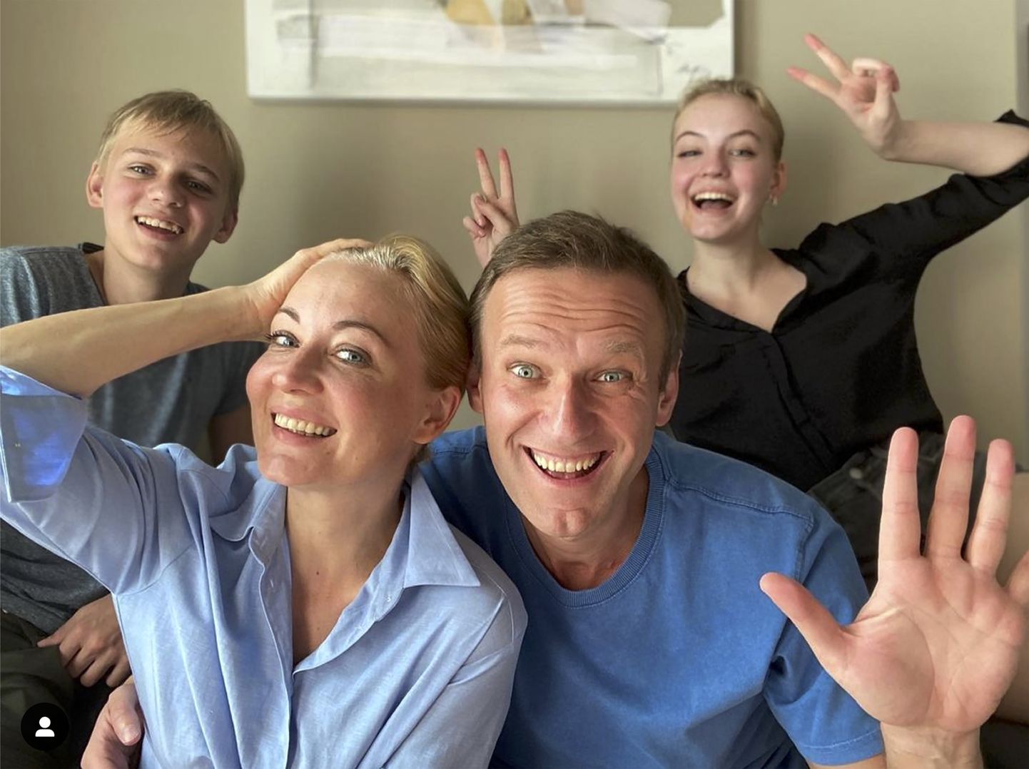 Vene opositsioonijuht Aleksei Navalnõi oma perega. Foto pärineb Navalnõi Instagrami kontolt.