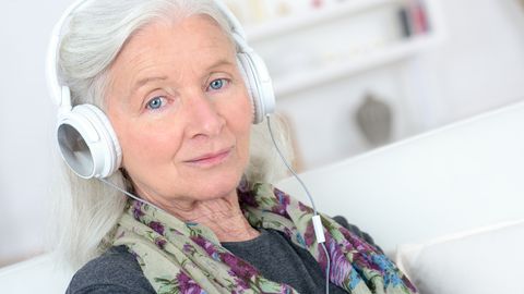 Enamikku CD-del heliraamatuid laenutatakse Eesti Pimedat Raamatukogust soovijatele mittetagastatavatena. Enamikku CD-del heliraamatuid laenutatakse Eesti Pimedat Raamatukogust soovijatele mittetagastatavatena.