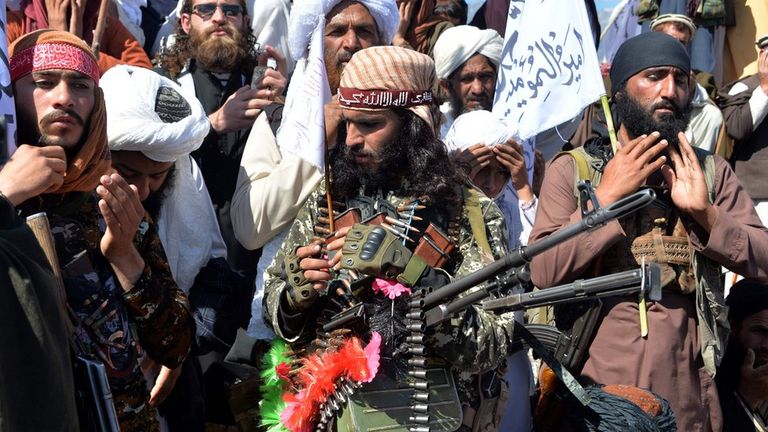 Боевики-талибы.