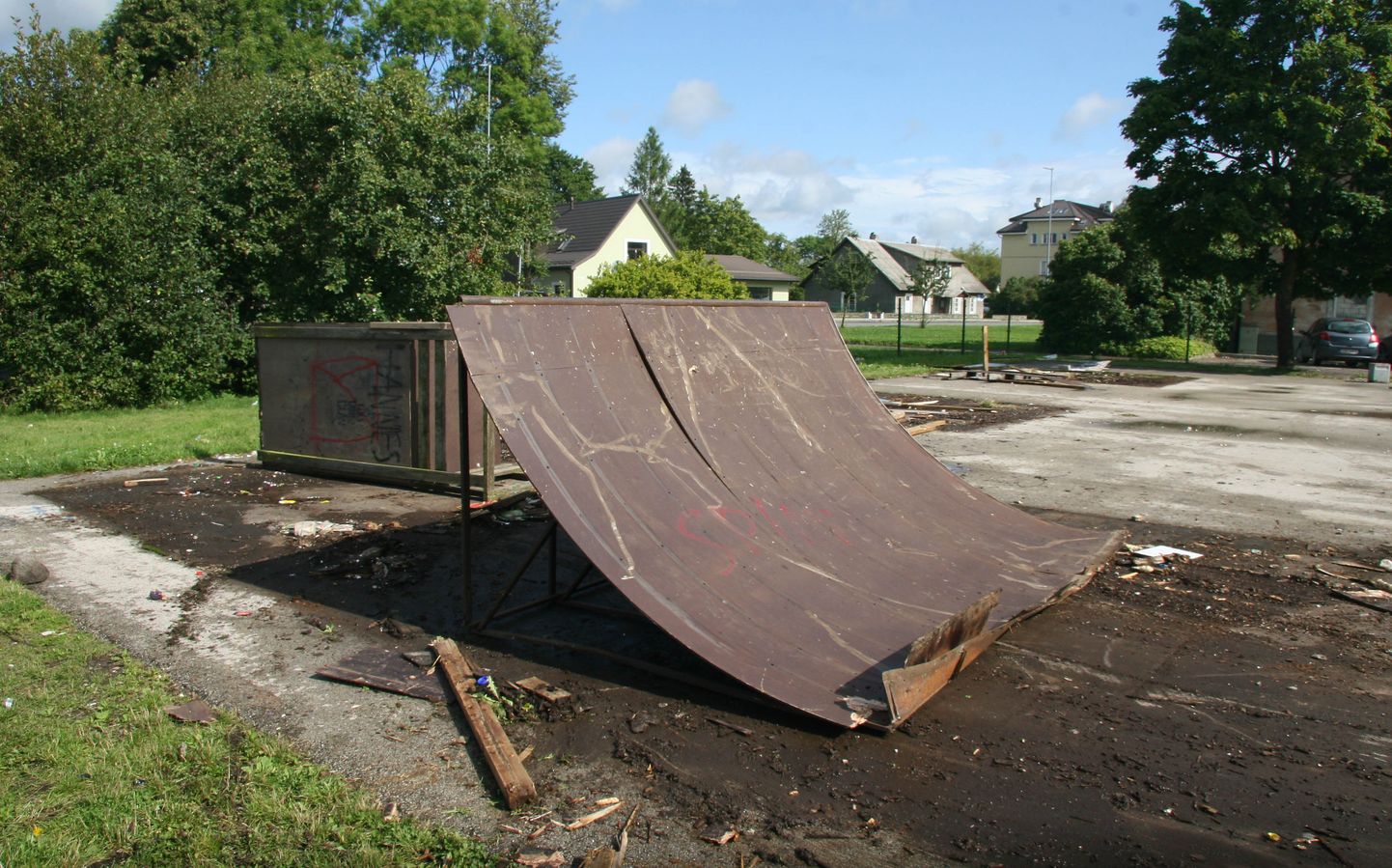 Остатки бывшего скейт-парка на улице Сомпа уберут к концу текущей недели.