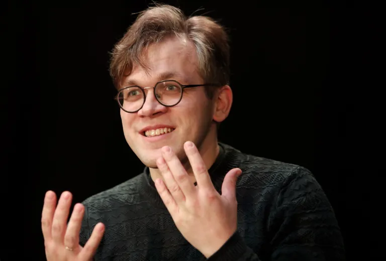 Režisors Valters Sīlis.