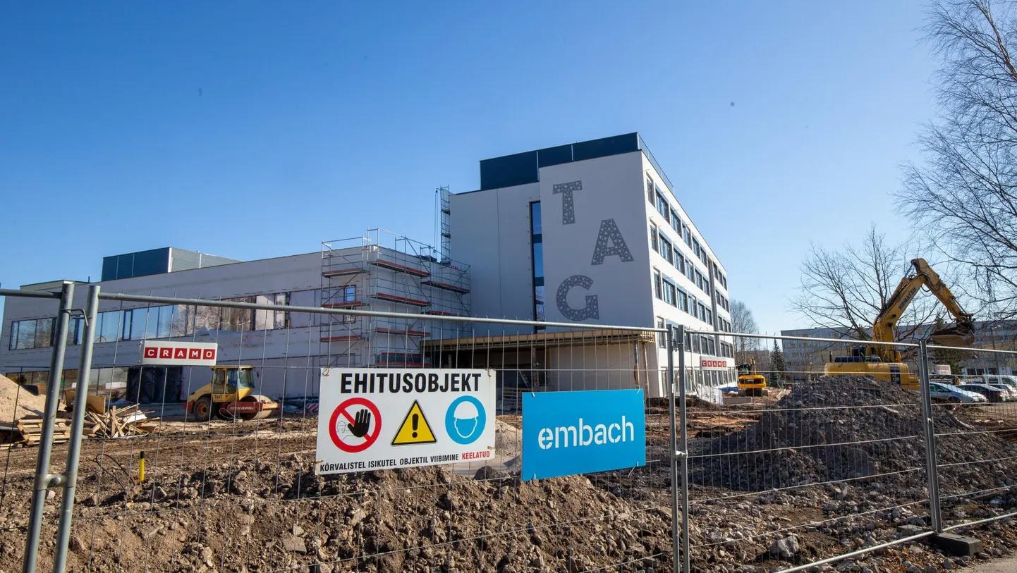Annelinna gümnaasiumi remondiks on linnaeelarves ette nähtud 9,6 miljonit eurot ja linnavalitsuse kinnitusel ehitatakse koolimaja valmis. Kristjan Teedema