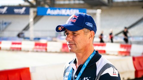 Legend Loeb istub taas legendaarsesse ralliautosse, kaardilugejaks tema tütar