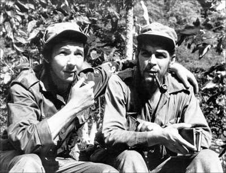 Ladina-Ameerika kommunistid Raúl Castro ja Ernesto «Che» Guevara.