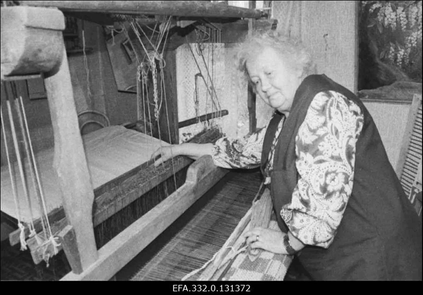 Viru-Nigula kultuurimaja kodundusringi "Kodupaik" juhendaja Ella Rajari 1986. aastal.