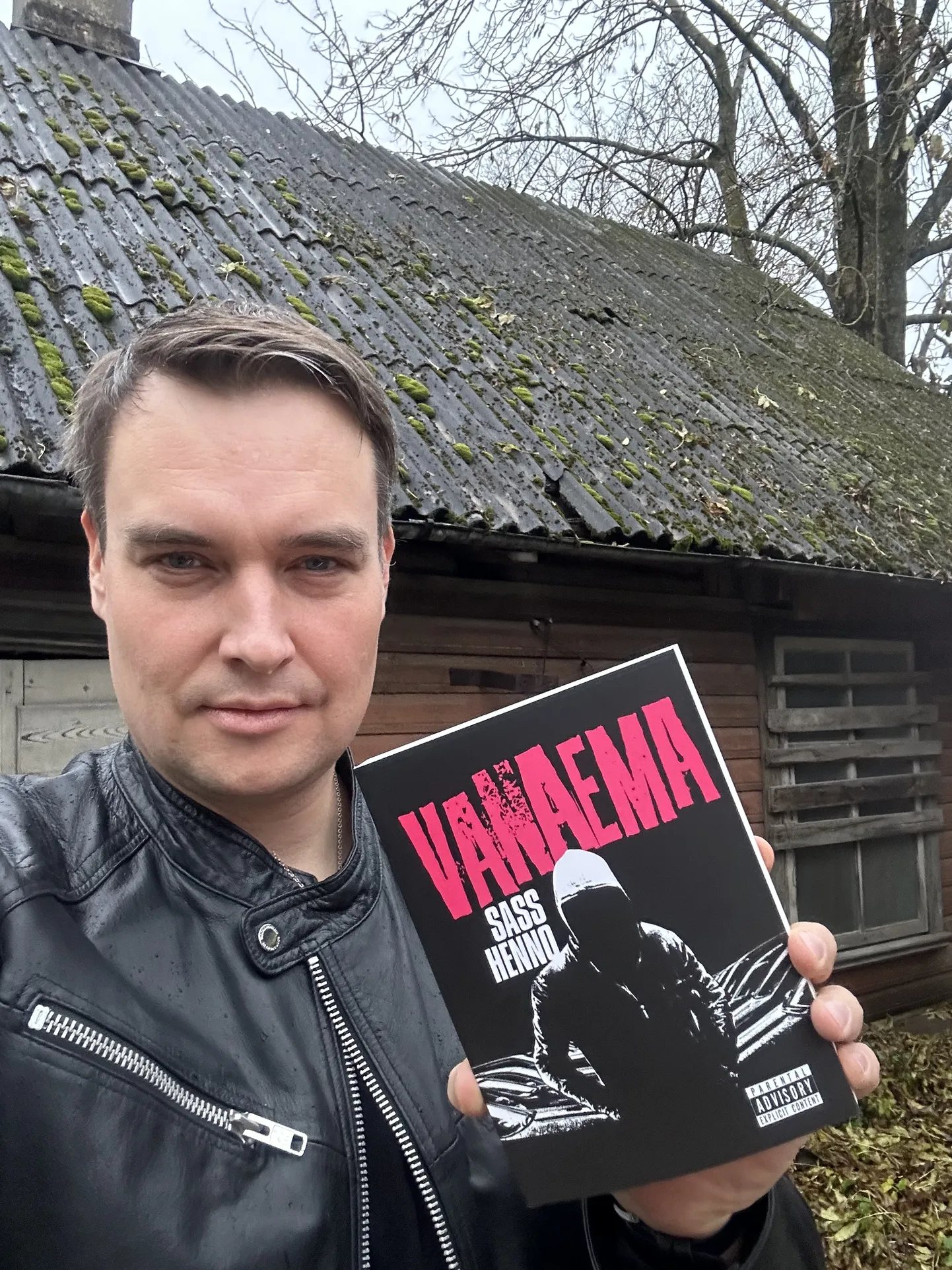 Sass Henno raamatuga «Vanaema».