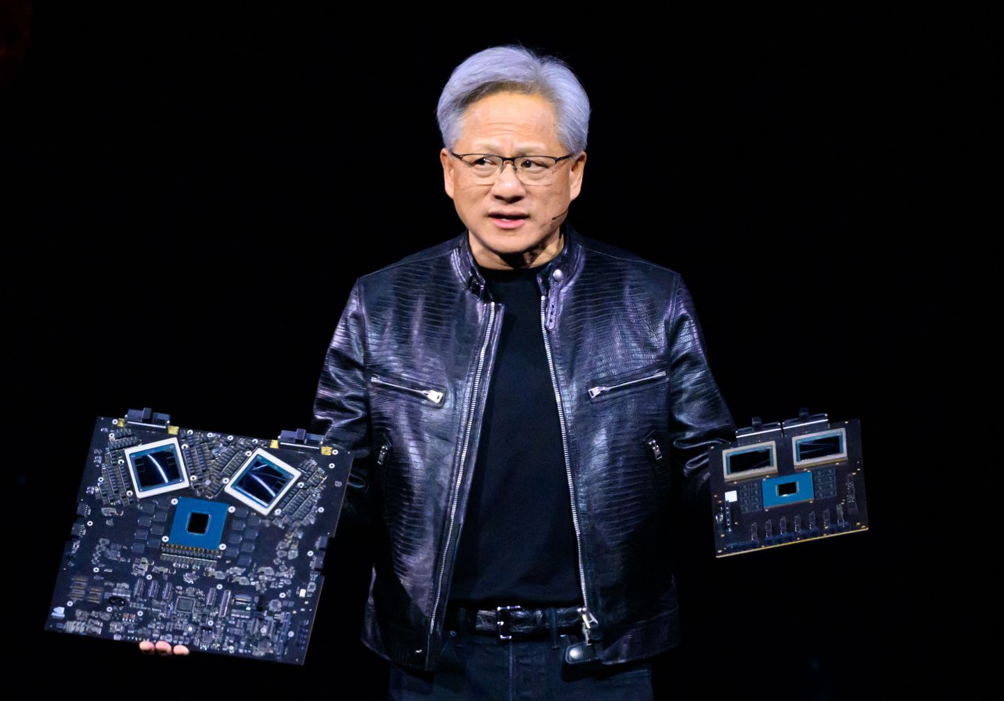 Nvidia juht Jensen Huang tutvustas esmaspäeval ettevõtte toodangut.