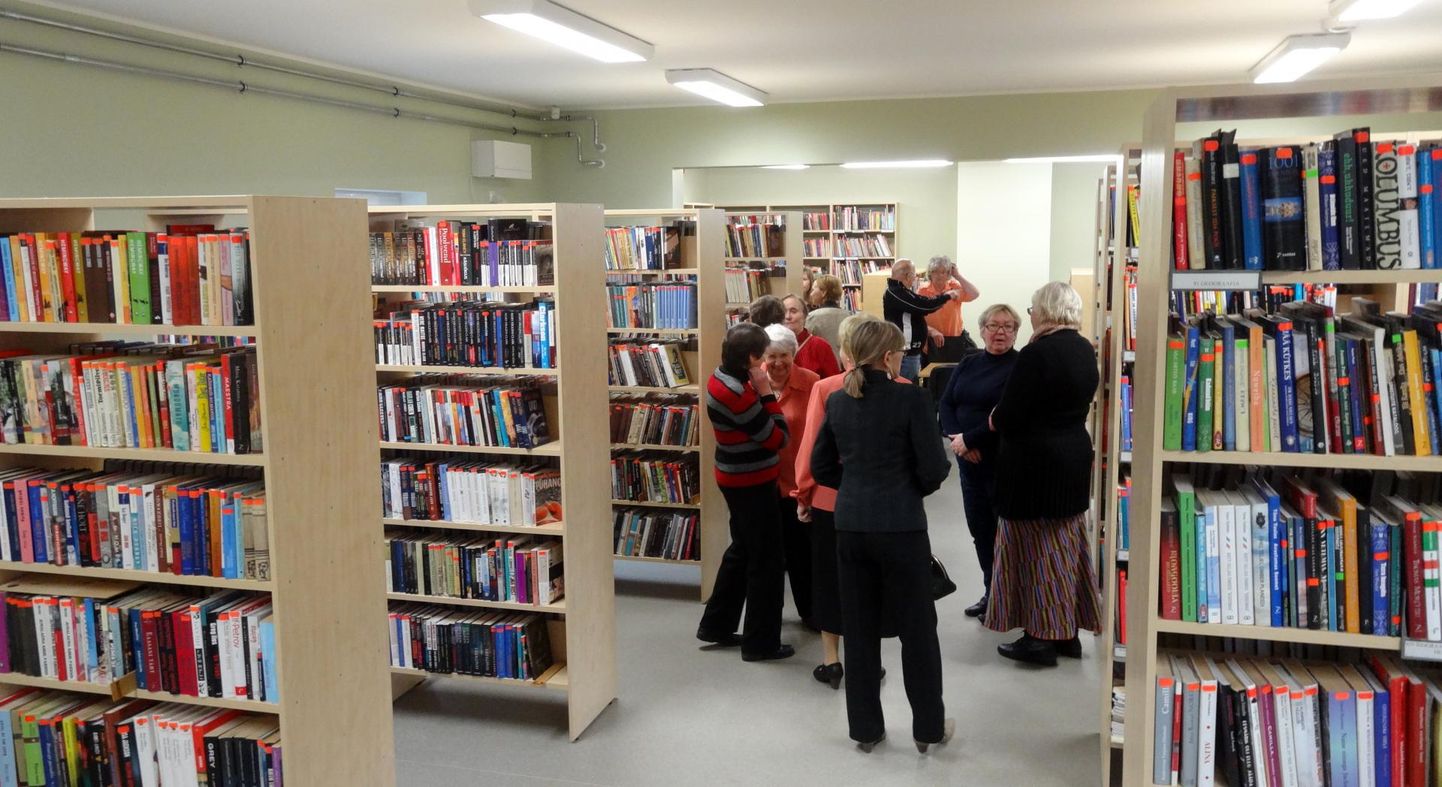 Rakke raamatukogu on alates esmaspäevast vanas asukohas avatud senisest avaramal ja valgusküllasemal pinnal ning oodatud on kõik kohalikud lugemishuvilised.