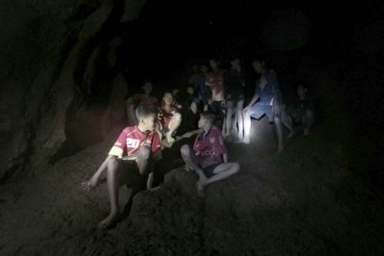 Koopasse lõksu jäänud Tai jalgpallipoisid leiti 2. juulil