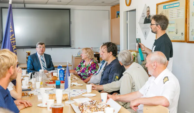 Paul Kooseri nimelise auditooriumi avamine Eesti Merekooli Tartu filiaalis.