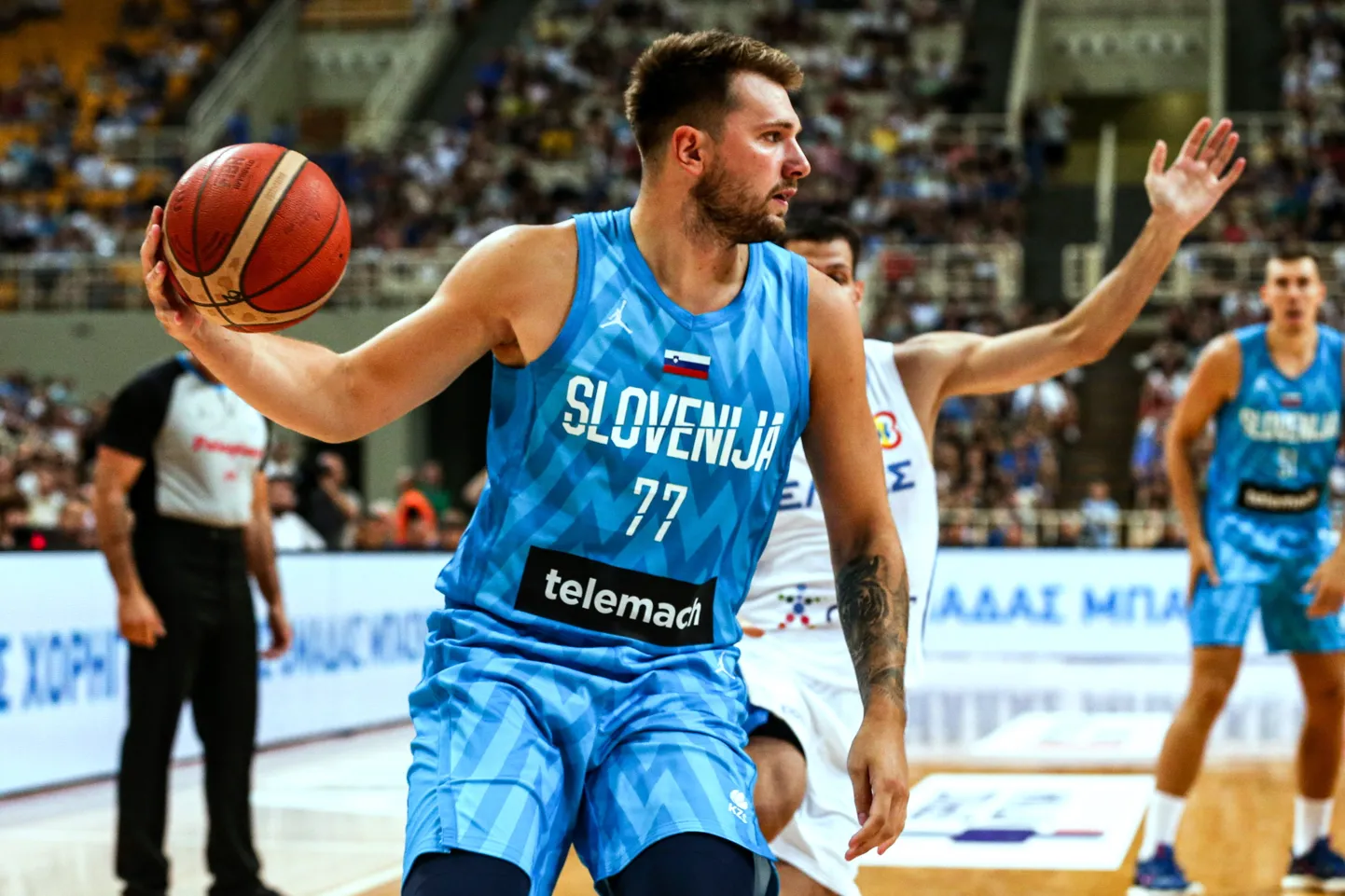 Basketbola zvaigzne Luka Dončičs
