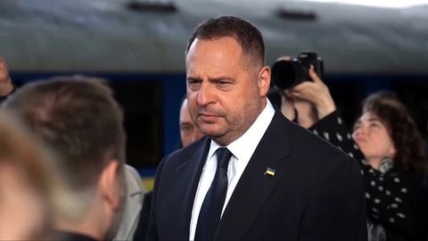 Jermaks atkāpies no Zelenska kancelejas vadītāja amata