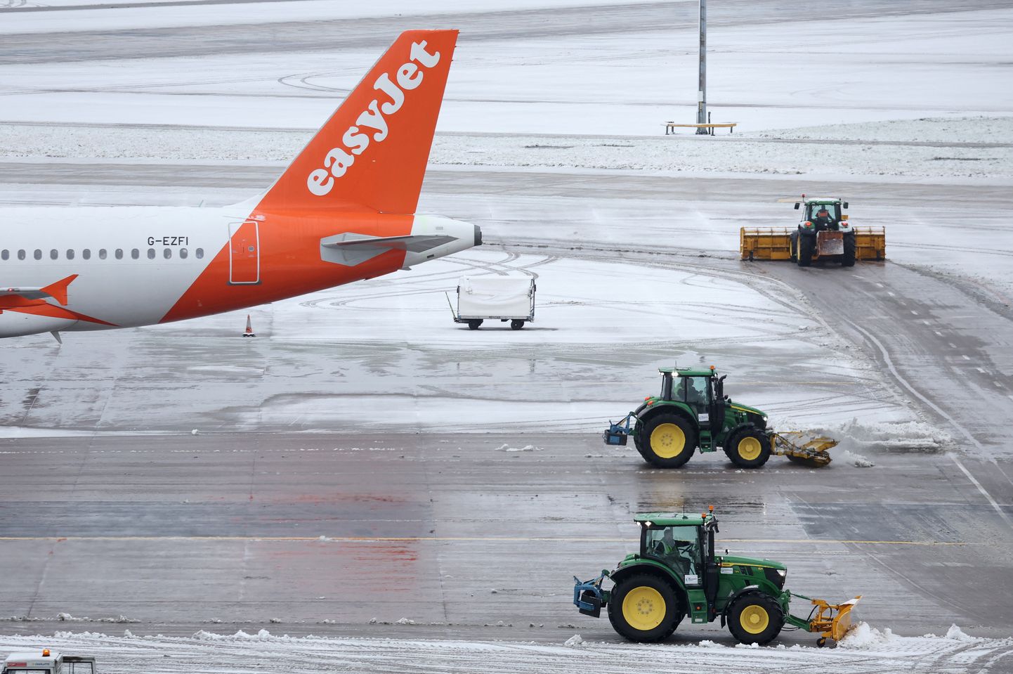 Lumekoristustööd Manchesteri lennujaamas.