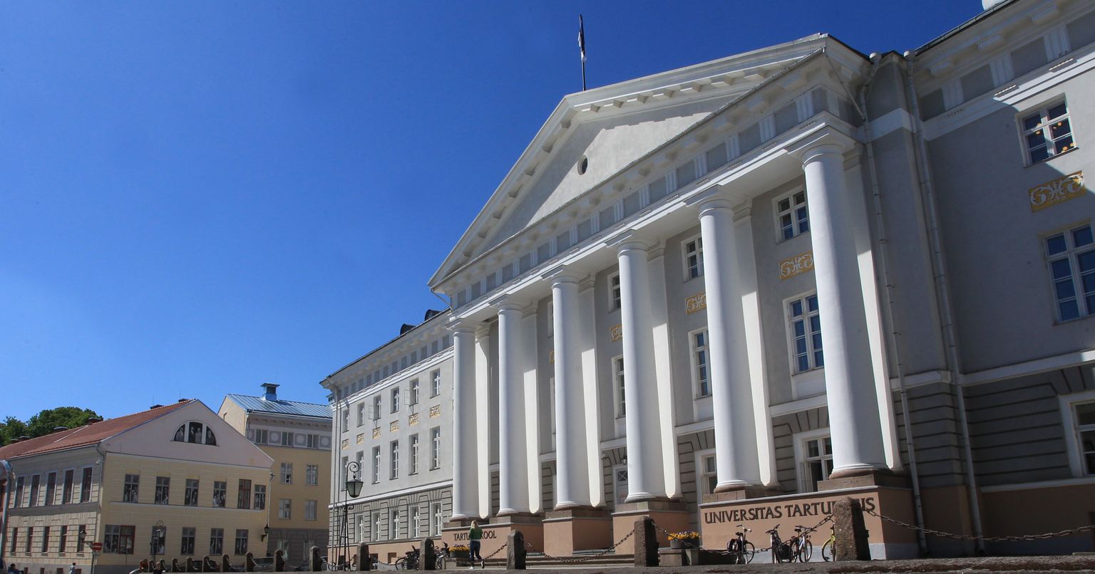 Tartu ülikooli peahoone.