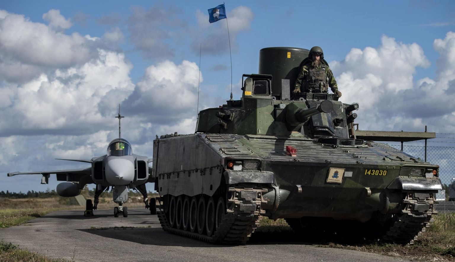 Rootsi teatas augusti lõpus sõjalise valmisoleku suurendamisest Läänemerel ja Gotlandi saarel. 
