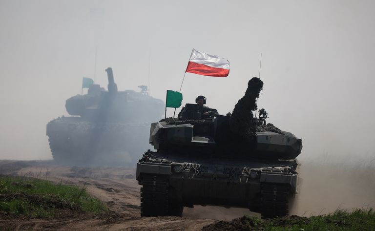 Poola tankid Leopard 2PL NATO õppusel Defender Europe 2022 Bemowo Piskie polügoonil.