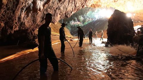 Исследователь, спасавший из пещеры Таиланда 12 юных футболистов, грубо отозвался об идее Илона Маска