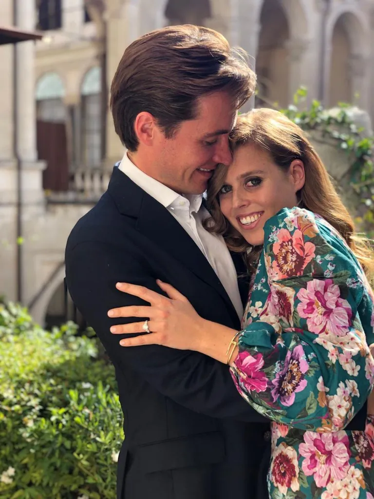 Printsess Beatrice ja Edoardo Mapelli Mozzi kihlusid