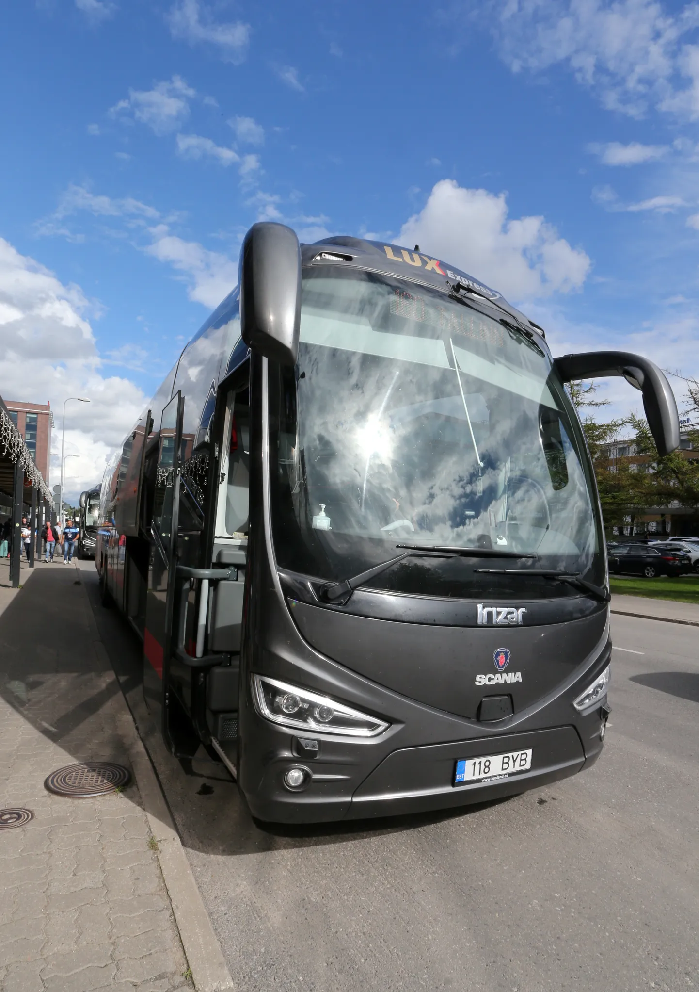 Автобус Lux Express.