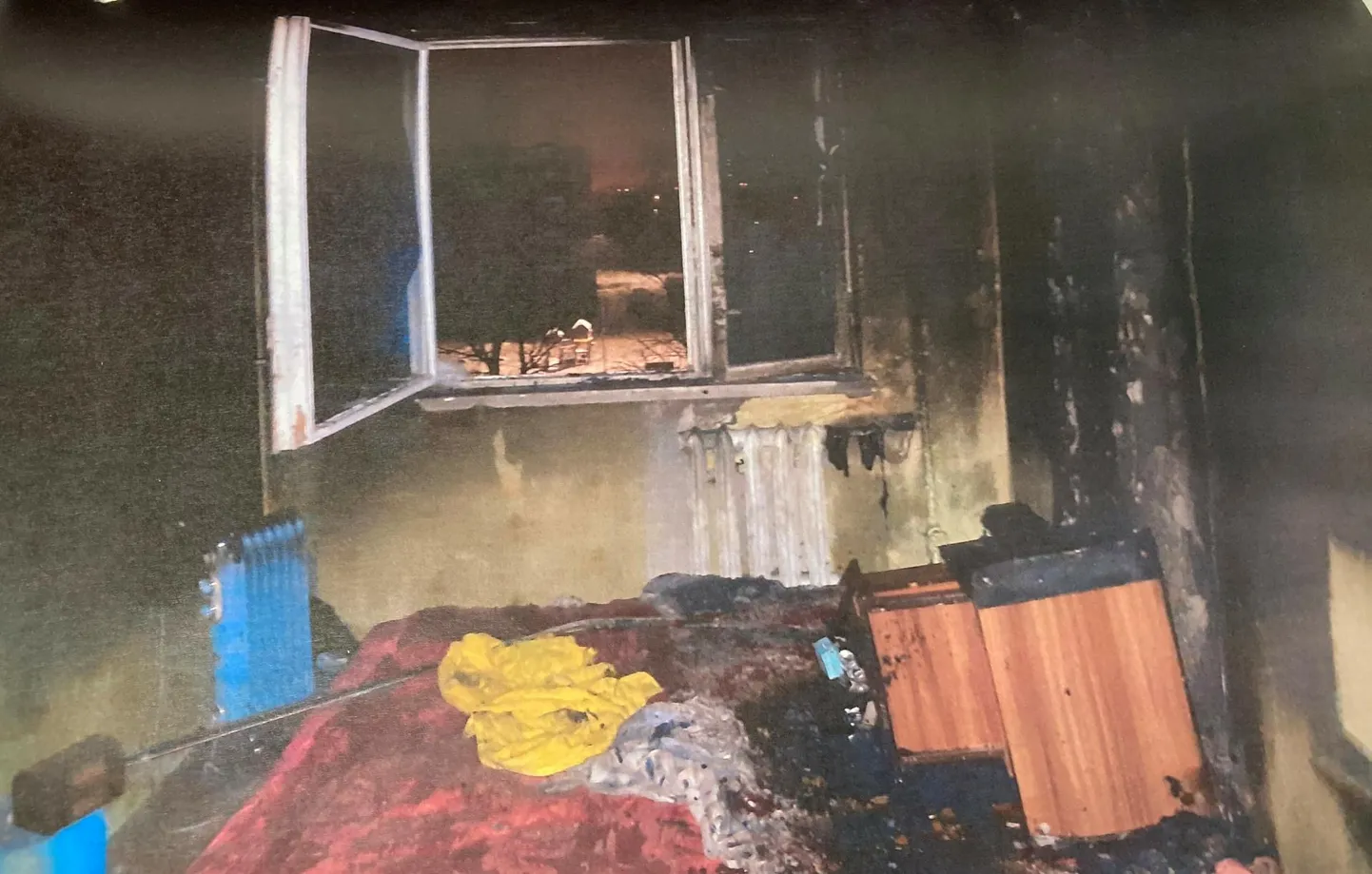 Selline vaatepilt avanes Sääse tänava korteris pärast põlengut, mis sai alguse ilutulestikupaketi laskmisest.