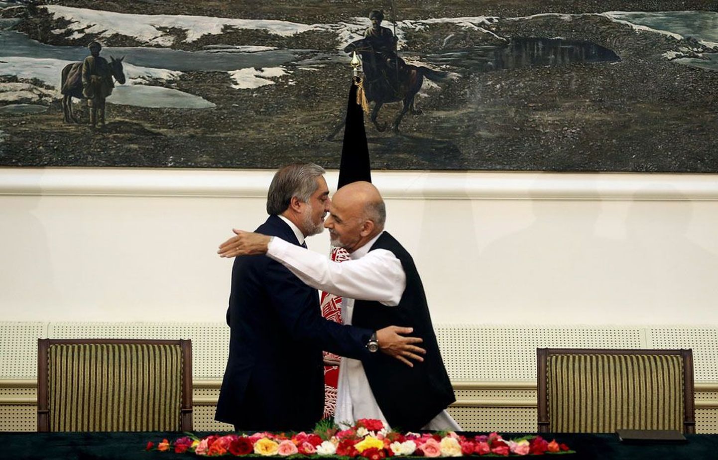 Abdullah Abdullah ja Ashraf Ghani eile pärast võimuvaidluse lõpetanud kokkuleppe sõlmimist.