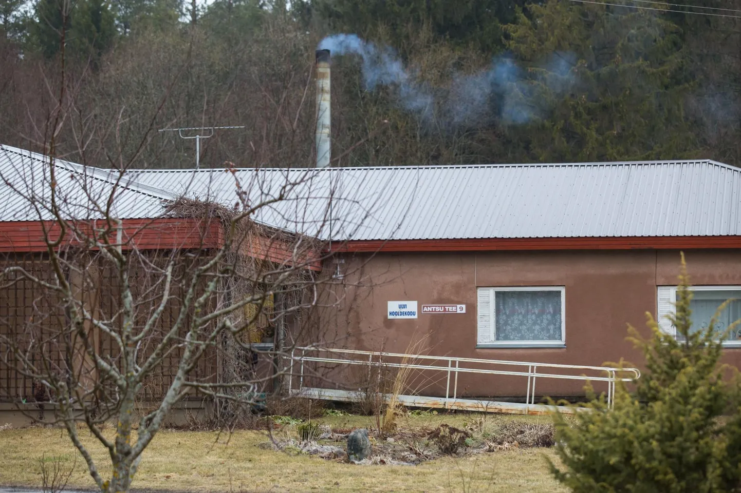 Riik on otsustanud pakkuda hooldekodudele erakorraliselt hingehoidjate telefoninõustamisabi. Nagu teistele nii ka Ulvi hooldekodule.