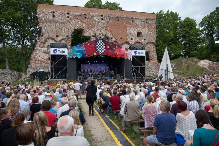 Folgifestivali avakontsert Kaevumäel. / ELMO RIIG/SAKALA