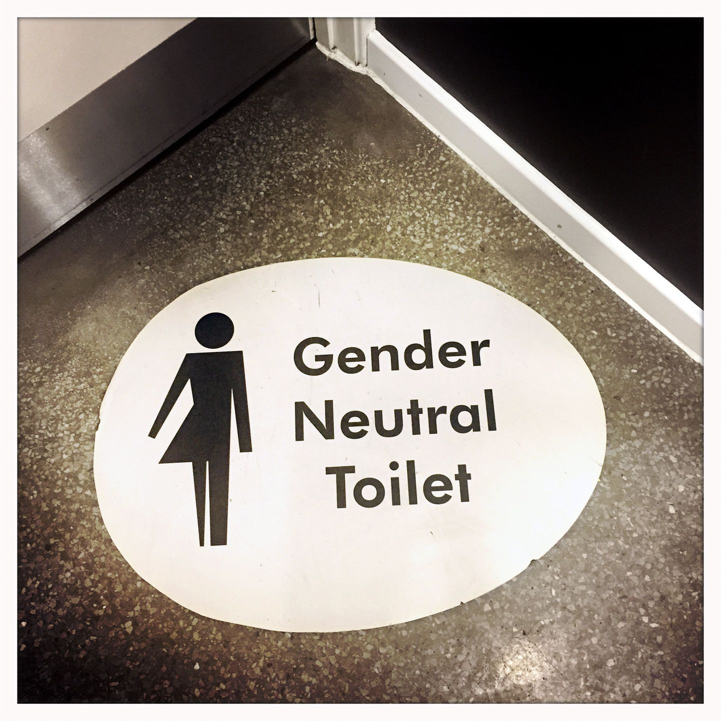 Гендерно-нейтральный туалет. Снимок иллюстративный.