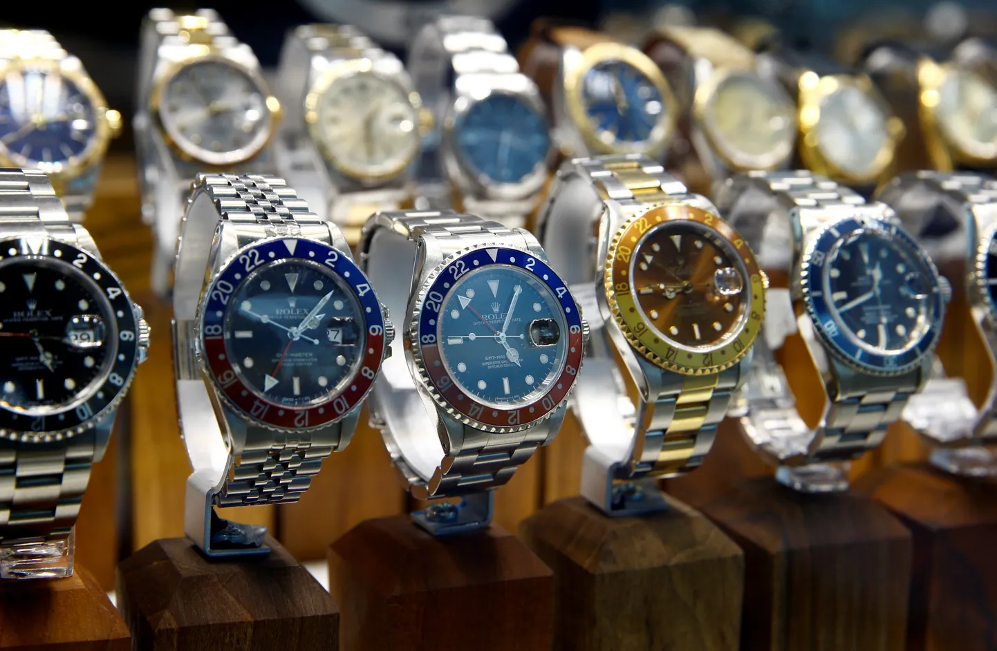 Часы Rolex в одном из магазинов Цюриха.