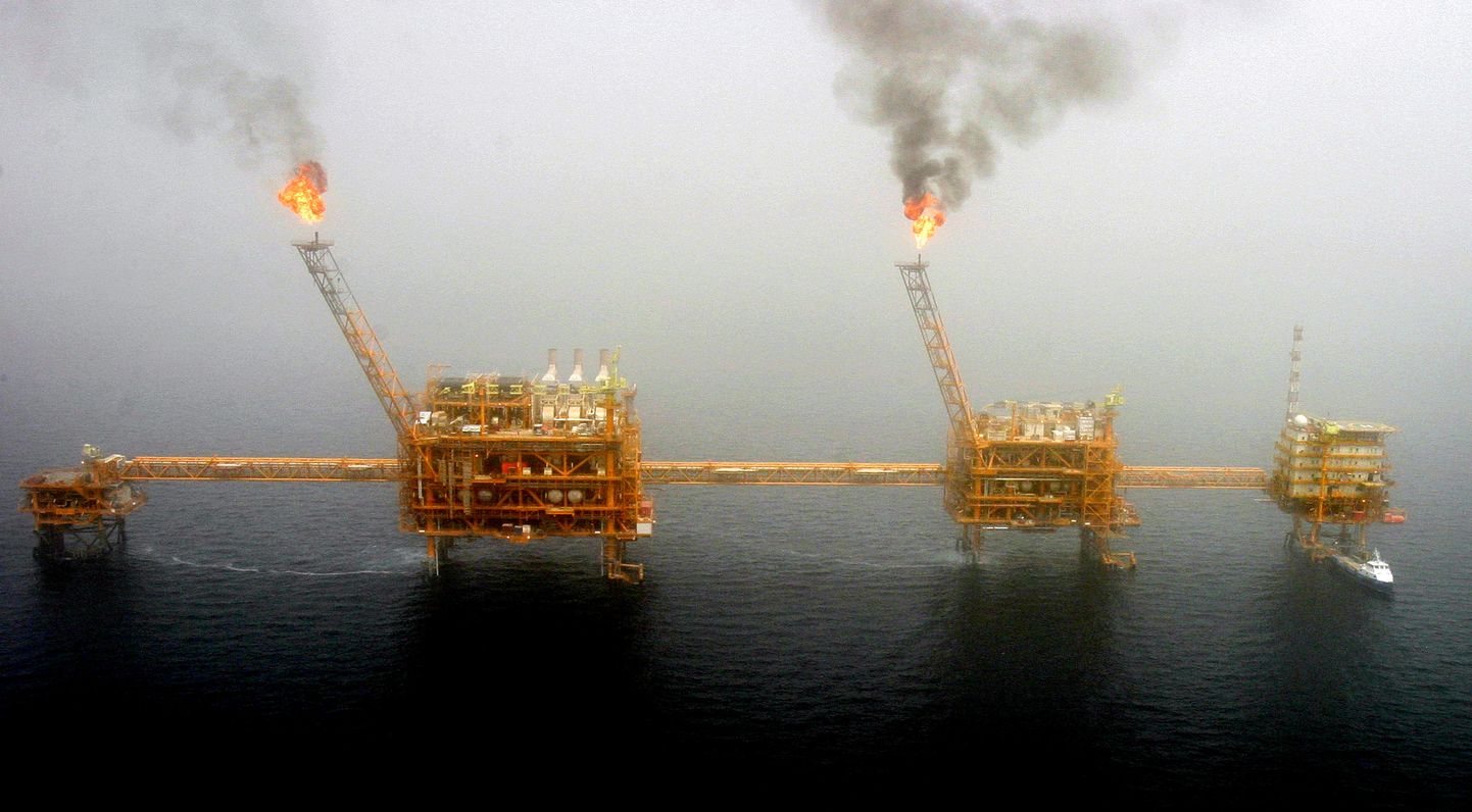 Iraani naftaplatvormid Pärsia lahes.
