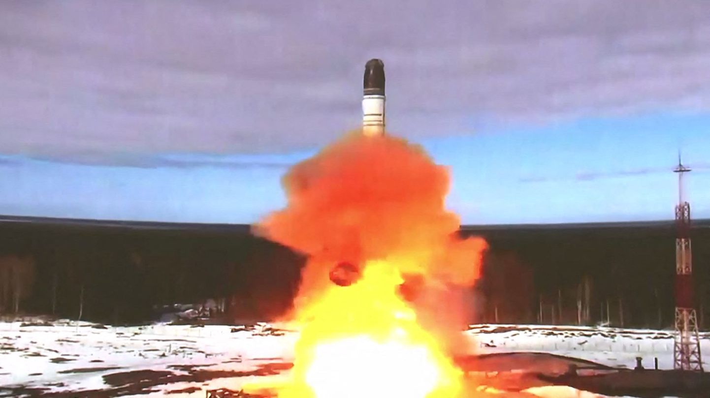 Vene mandritevahelise ballistilise raketi Sarmat katsetus.