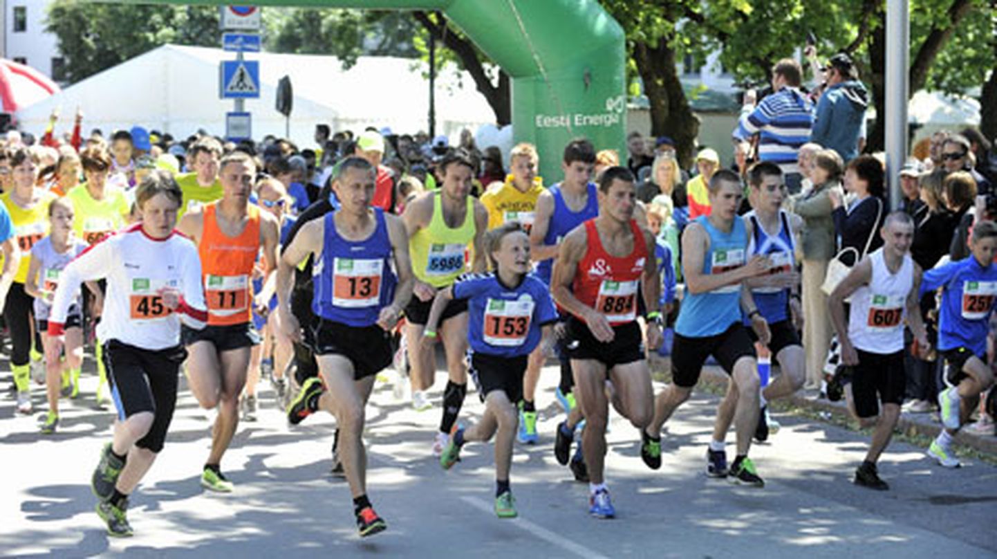 2011. aastal esimest korda korraldatud Narva energiajooks on mõjunud positiivselt jooksuhuvi kasvule kogu maakonnas ja nüüd toimub siin ka väiksemaid jooksuvõistlusi rohkem kui kunagi varem.