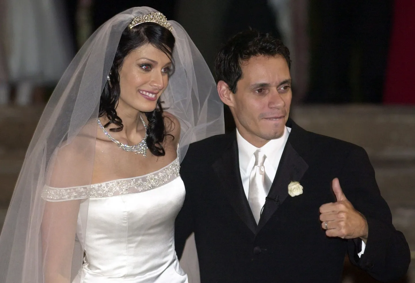 Marc Anthony ja endine Miss Universum Dayanara Torres 2002. aasta detsembris pärast abielutõotuste uuendamist