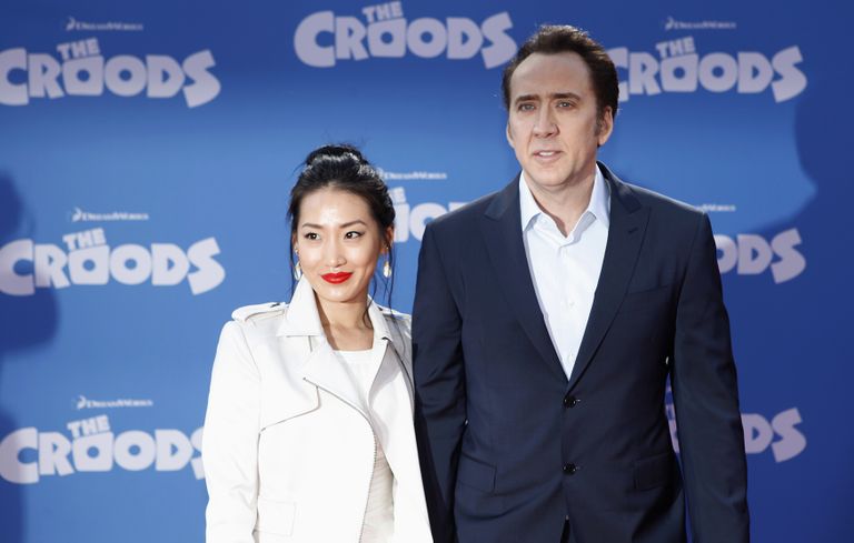 Näitleja Nicolas Cage oli abielus Alice Kimiga 12 aastat. Neil on ühine poeg.