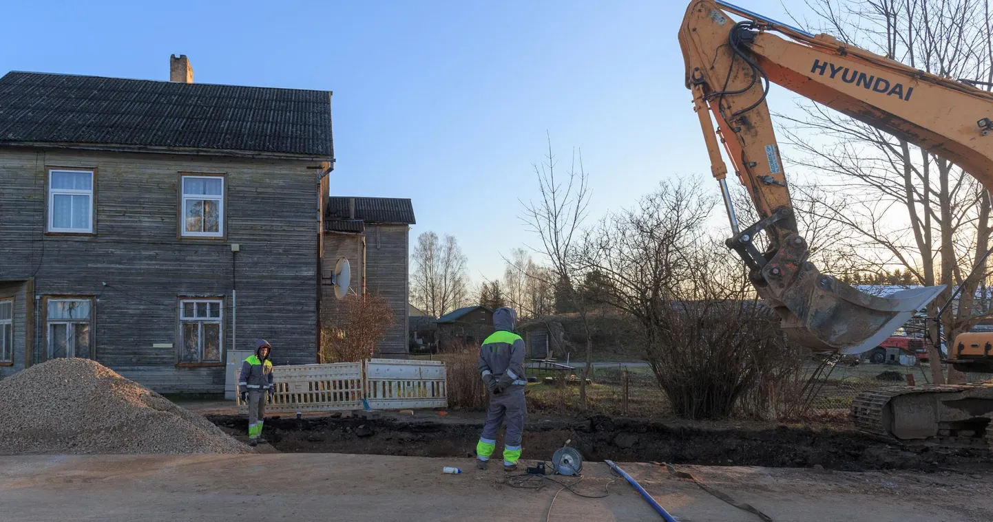 Alates maist saavad hakata riigilt toetust taotlema ühisveevärgi ja -kanalisatsiooniga liitumiseks või elamule omapuhasti ja reoveemahuti paigaldamiseks ka need eraisikud, kes elavad alla 2000 tarbijaga reoveekogumisalal.