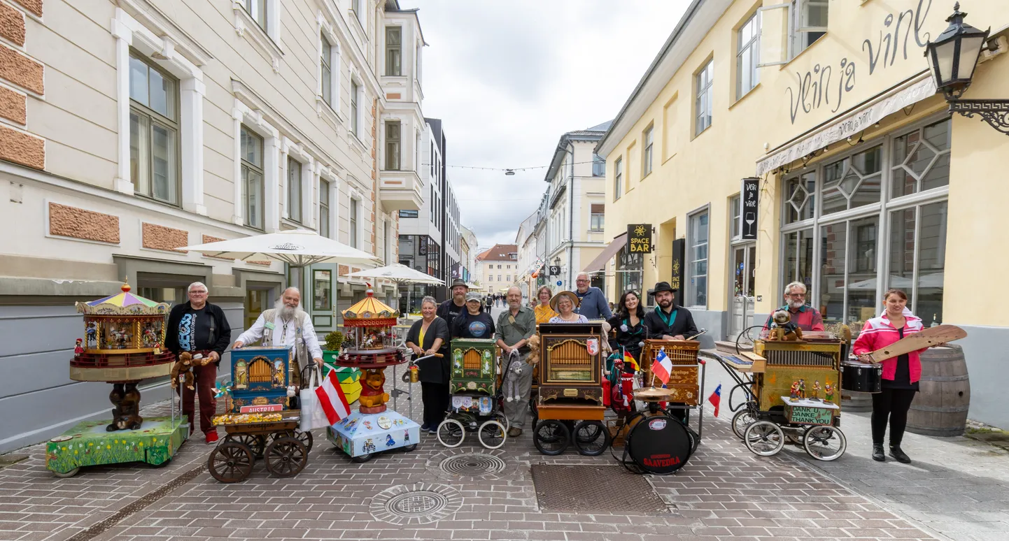 Reedest pühapäevani toimuvad Tartus väntorelite suvepäevad, mille vältel võib siin-seal vahvaid pille ja ülimalt rõõmsameelseid inimesi kohata.