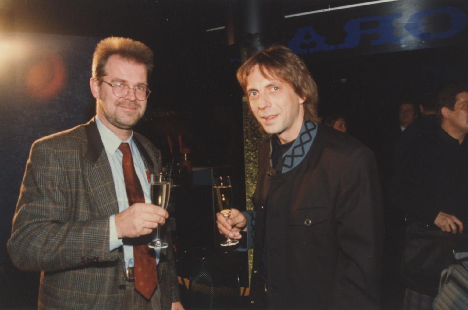 Priit Hõbemägi ja Henry Laks 1990ndate keskel plaadiesitlusel.